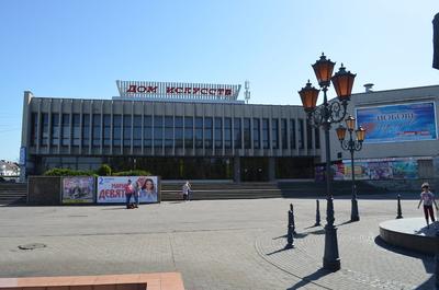В Калининграде завершают ремонт фасада Дома искусств