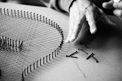 Стринг-арт — картины из гвоздей и нитей: что это и как ему научиться —  BurdaStyle.ru