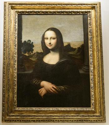 Картина да Винчи Мона Лиза стала объектом нападения в Лувре - «ФАКТЫ»