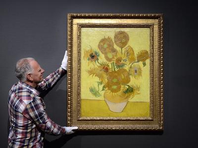 Подсолнухи» Ван Гога больше не покинут музей художника в Амстердаме | Артхив