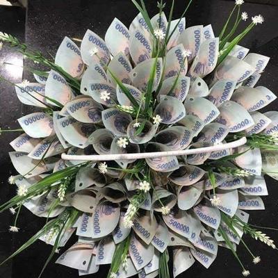 Букет цветов из денег - 76 фото