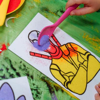Рисование песком на картинке. Картины из песка для детского творчества  цветные. Видео для детей. - YouTube