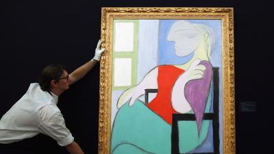 Картину Пикассо с изображением его музы продадут на аукционе за $120 млн |  РБК Life