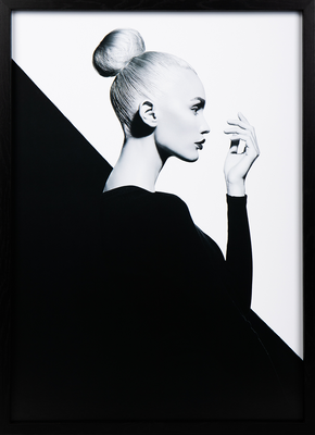 Картина в раме «Женщина в чёрном» 50x70 см по цене 1517 ₽/шт. купить в  Пензе в интернет-магазине Леруа Мерлен