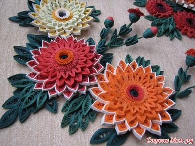File:Quilled flowers sample quilling picture.jpg - Wikipedia