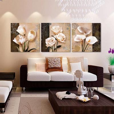 Модульные картины над диваном в гостиной: 50 фото современных интерьеров