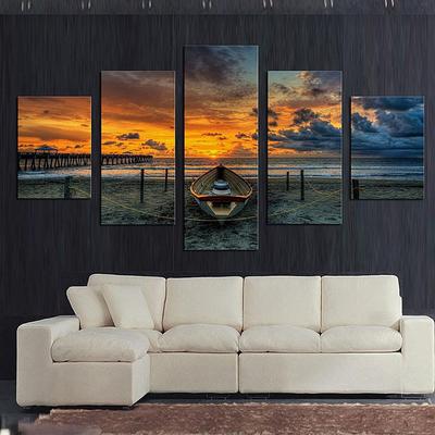 Картины для гостиной в современном стиле - фото удачных вариантов над  диваном по фен-шуй
