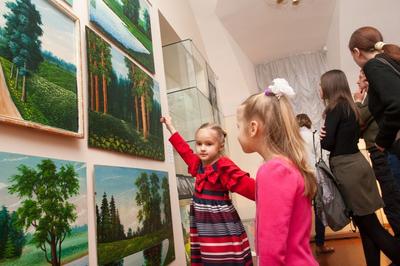 В Екатеринбурге открылась выставка коллекции наивного искусства из Москвы |  Уральский меридиан