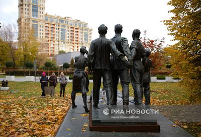 Новую футуристичную скульптуру установили в парке искусств «Музеон» /  Новости города / Сайт Москвы